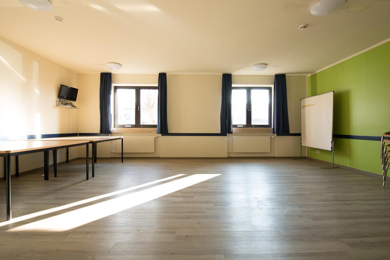 Youtel Jugendhotel บิทบวร์ก ภายนอก รูปภาพ